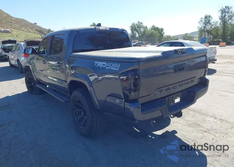 2020 Toyota Tacoma Trd Off-Road z USA, uszkodzony, nr VIN 3TMCZ5AN7LM367618